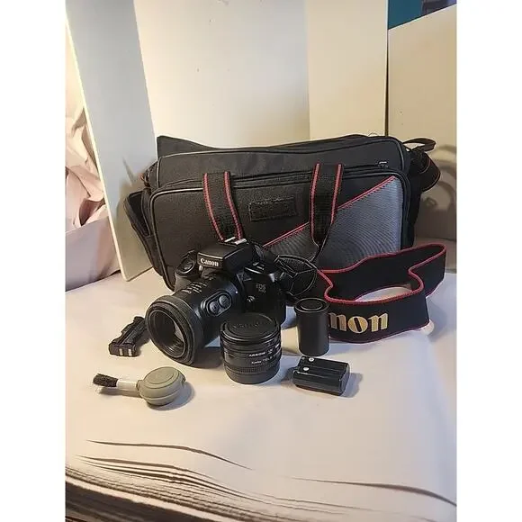 VTG Japan Canon Eos 700 Digital Camera WORKS/ Extra Lens/Sholder Bag/Battery/+