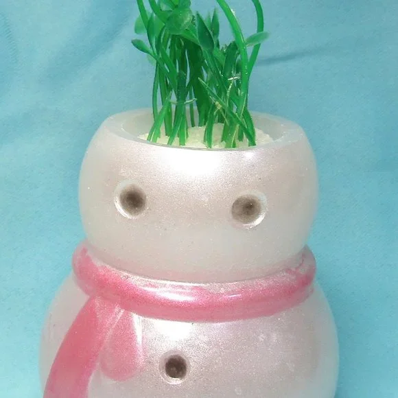 Aquarium Decoration - Frosty Snowman with Green Plant.