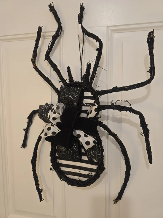 Black & White Decorative Spider Door Hanging Wreath Hallowern