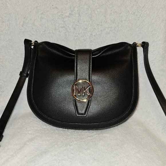 Michael Kors Carmen Hobo Bag NWT