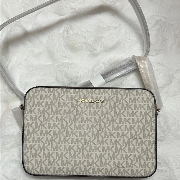 NWT Michael Kors Crossbody Bag