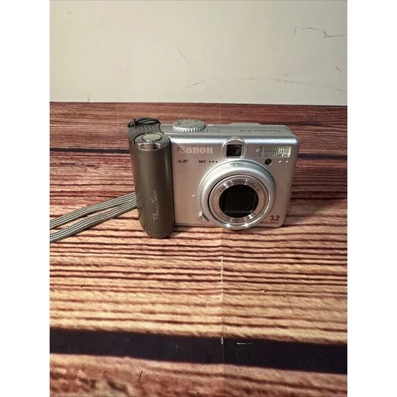 Canon PowerShot A70 3.0MP Digital Camera Silver - READ