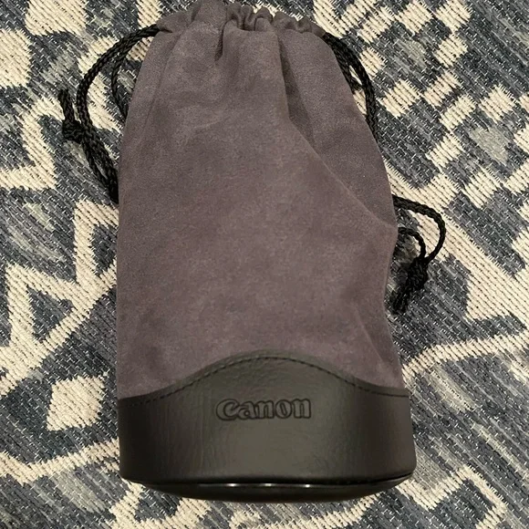 Canon LP1224 Soft Lens Case for the 70-200 mm f/4L USM EF Lens