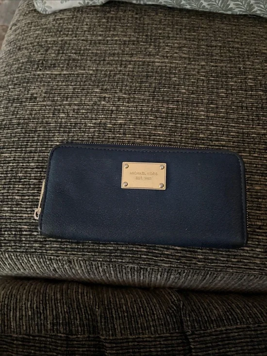 COPY - Michael Kors wallet