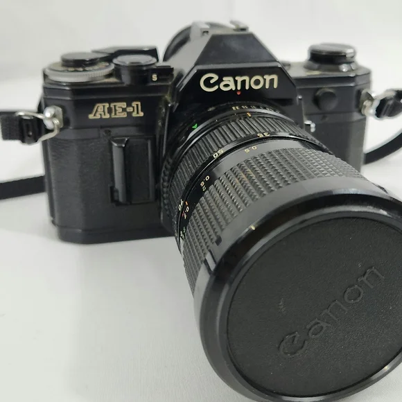 Black Canon AE-1 AE1 + 70mm Lens Manual Focus Kit - Rare Beauty - Very Nice!