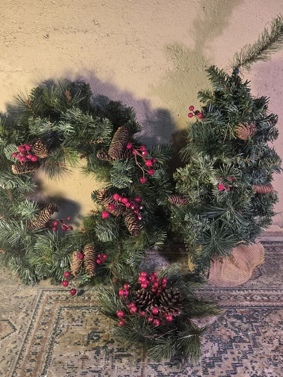 Lot Of Matching Christmas Garlands Includes 2 Wreaths And 1 Small Tree Berries