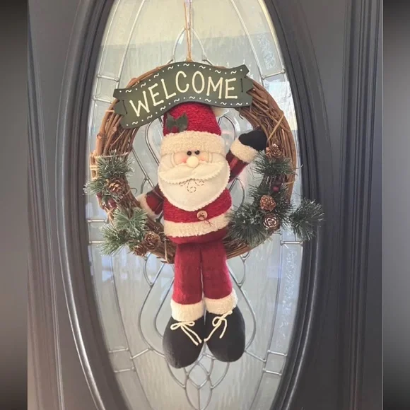 Festive Christmas Welcome Wreath - Red and Green