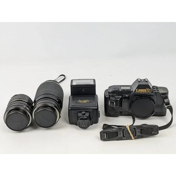 Canon T70 Camera Bundle Lot, Sunpak 433 Flash, 35-70mm lens, 75-200mm lens