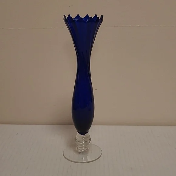 Vintage Cobolt Blue Twisted Body Scalloped Rim Glass Vase