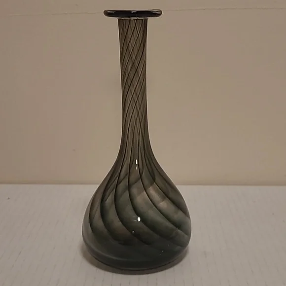 Vintage Handblown Spiral Pattern Glass Vase