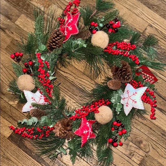 NWT Festive Farmhouse Holiday Wreath