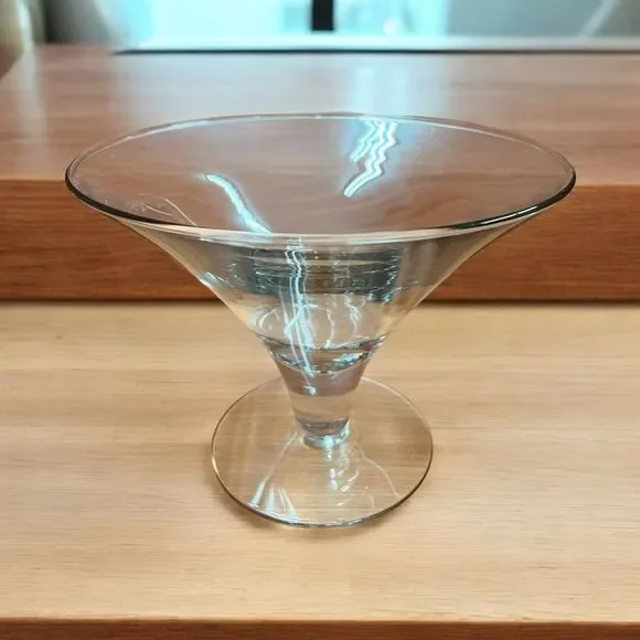 Southern Living at HOME Hand Blown Celebration Glass Bowl  Serving Or Decor 7,6”