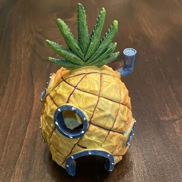 Goldfish Tank Decoration/pineapple playhouse