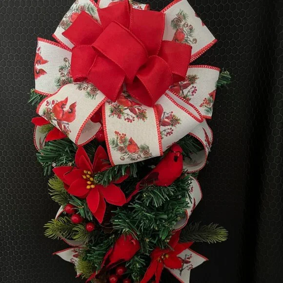 Red Cardinal Christmas Swag Wreath