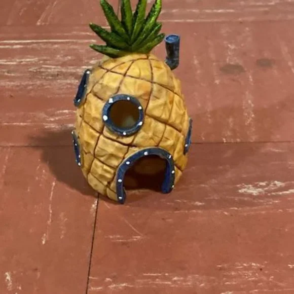 Aquarium Decoration SpongeBob SquarePants pineapple house
