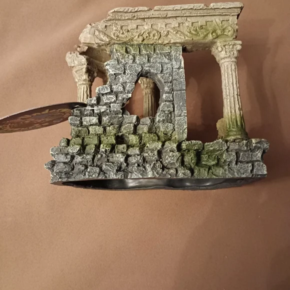 Mini ruins