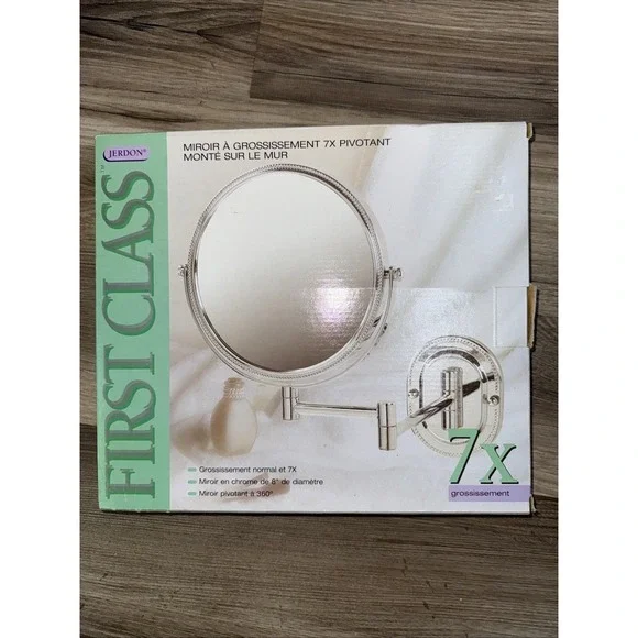 JERDON Tri-Folded Lighted Make Up Mirror 7x Magnifyin NIB
