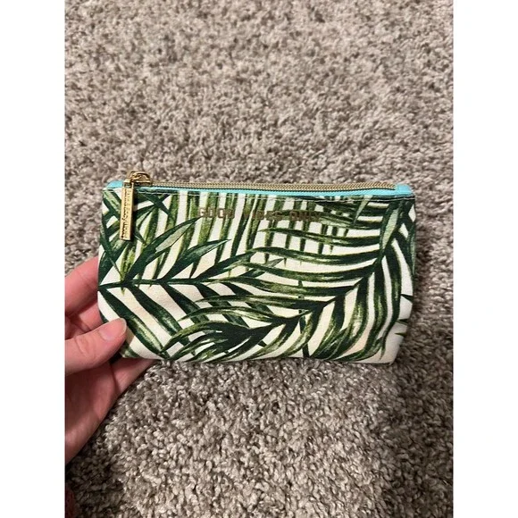 Bath and body works cosmetic bag