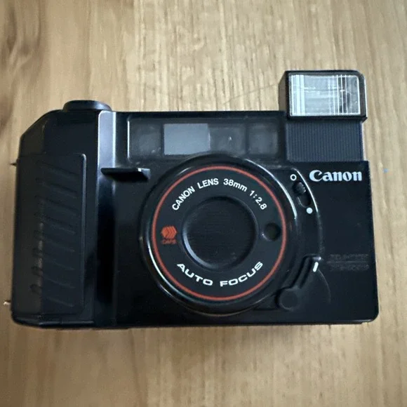 Canon Sure Shot 38mm 2.8 Film Camera Autoboy 35mm & Case- For Parts Only