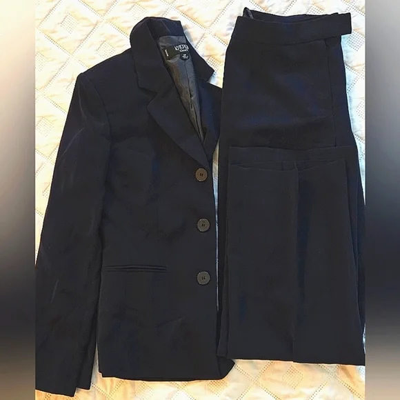 🌟 NWOT Classic Black Matching Suit Set Blazor And Pants 🌟