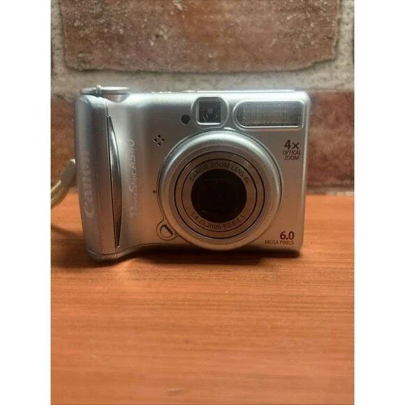 Canon PowerShot Pc1183 A540 6MP Digital Camera with 4x Optical Zoom FOR PARTS