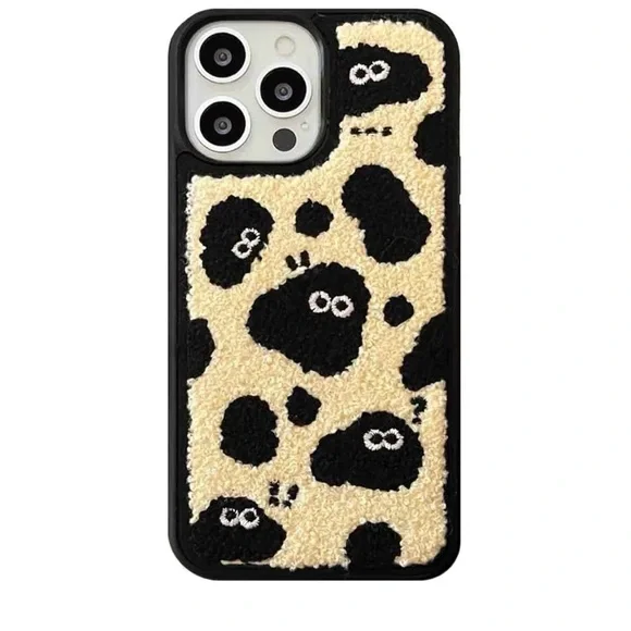 Fluffy plush phone case for iPhone 15pro max.