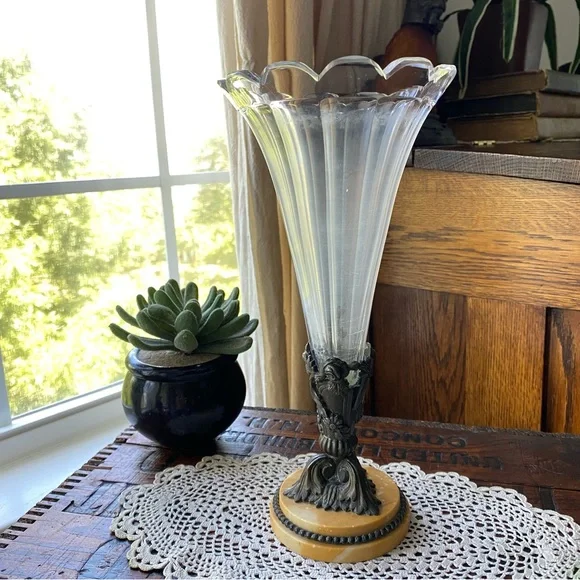 Vintage Victorian Crystal Flower Vase