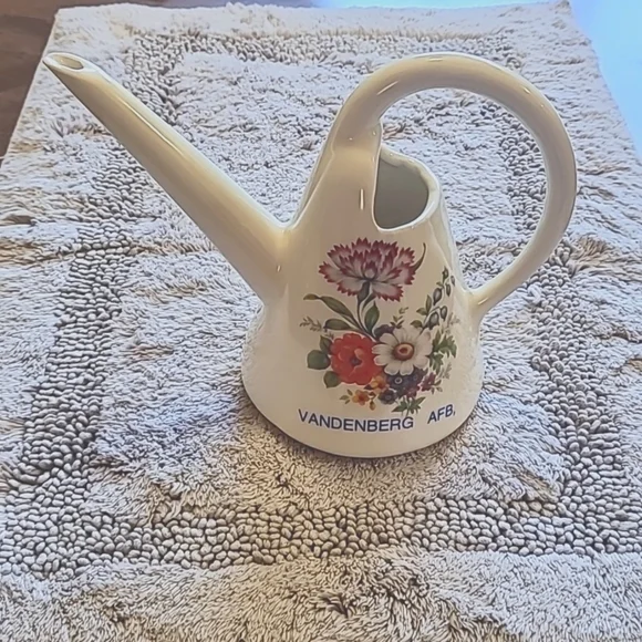 Vintage Arnels Ceramic Water pitcher‎ Floral Details White Ceramic