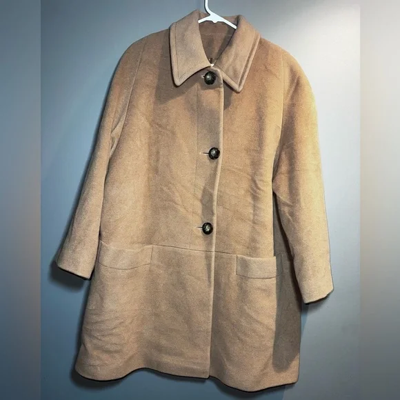 Dominic Bellissimo Wool Angora Blend Coat – Soft Outer, Classic Vintage Style
