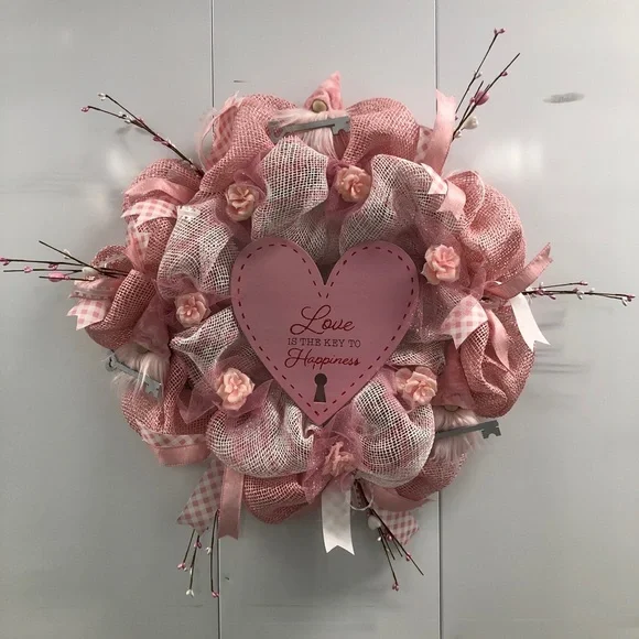 Gnome Wreath Valentines Love is the Key to Happiness Hearts Roses Ribbons