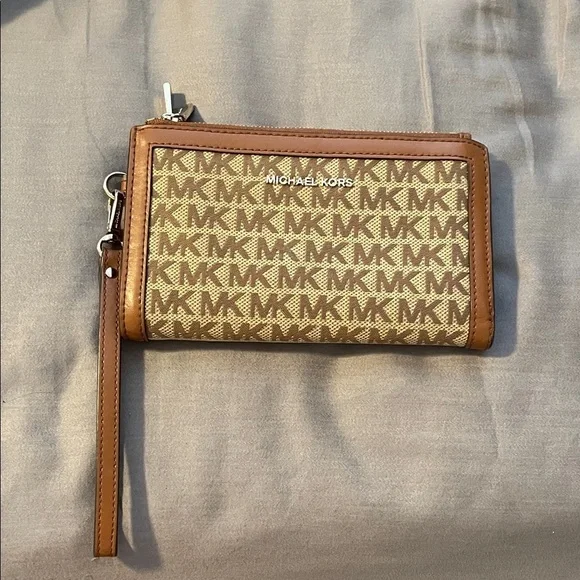 Michael Kors Signature Brown and Cream Wristlet