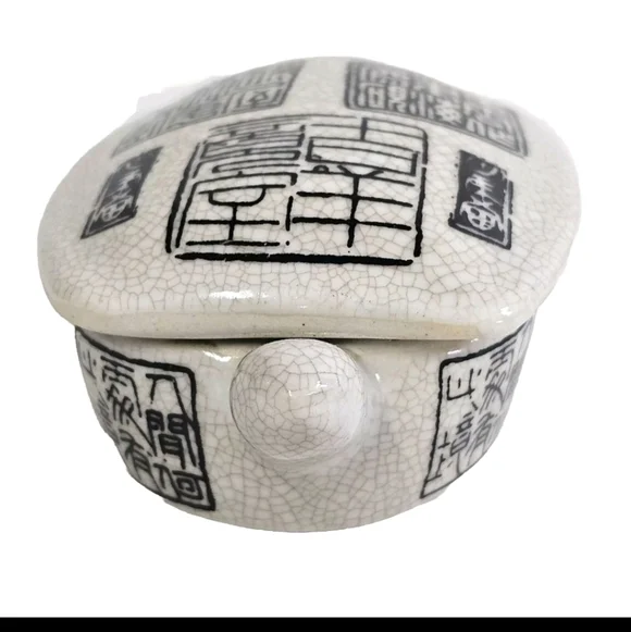 Rare Unique Chinese Chinoiserie Print Ceramic Jewelry Lided Turtle Trinket Box