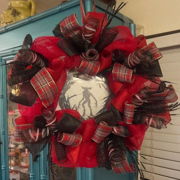 Demigorgon wreath from stranger things, Halloween wreath, red, black, gray,