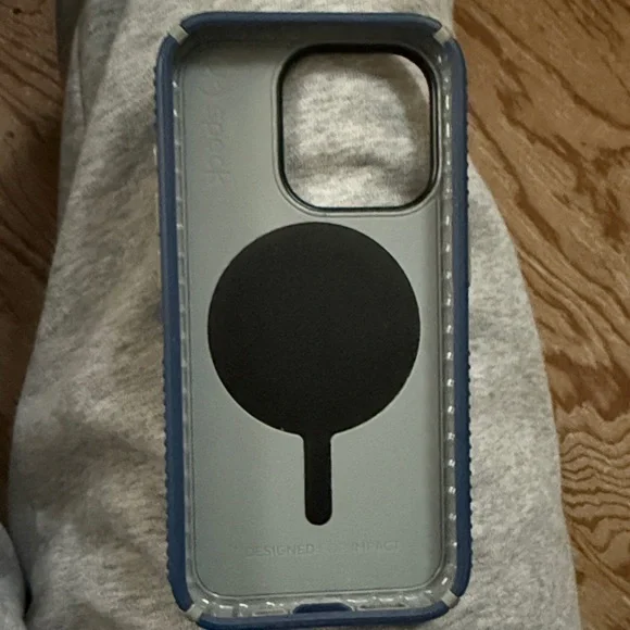 🦅Speck Midnight Blue & Gray iPhone Cover. 15 pro