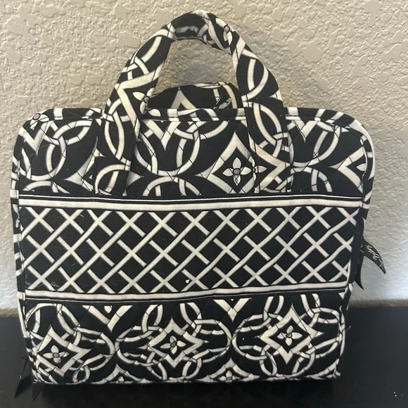 VERA BRADLEY travel organizer hanging Black White Concerto Zippered compartment
