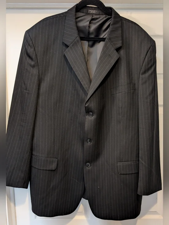 Jones New York Men's Black Pinstripe 2 Piece 3 Button Suit 100% Wool 50L 42x29