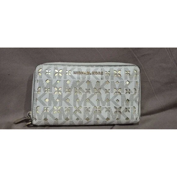 Michael Kors Tan And Gold Laser Cut Wallet 7x4 Inch Zip Around Zip Coin EUC
