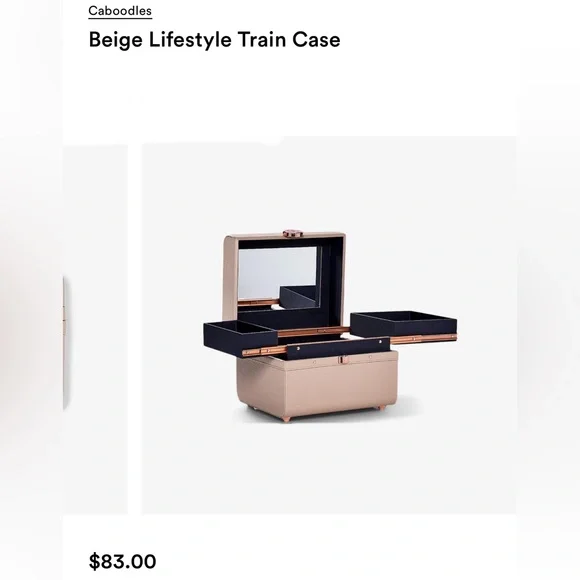 CABOODLES Lifestyle train case, NWT