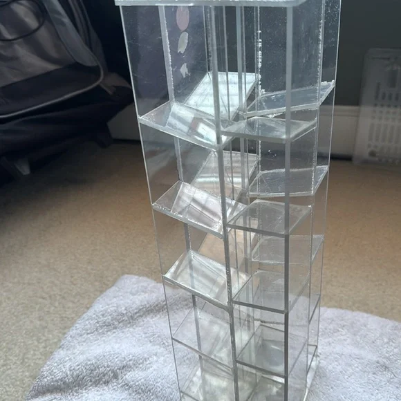 Nails polish 20 space organization