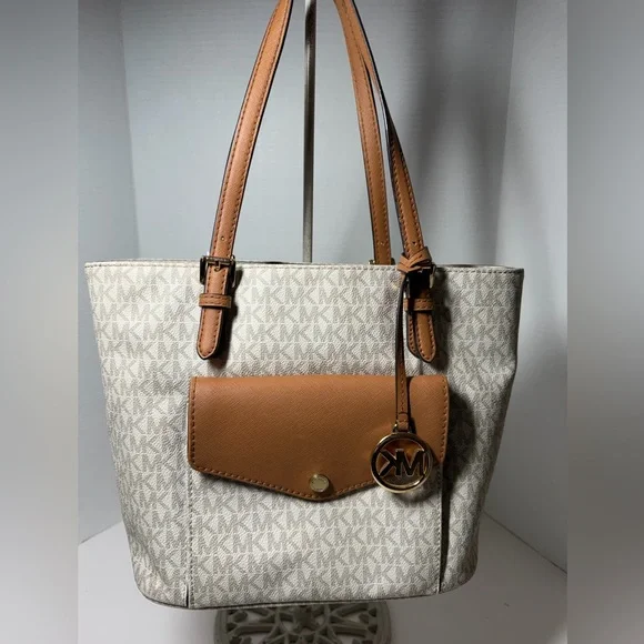 MICHAEL KORS Jet Set Medium Logo Pocket Tote