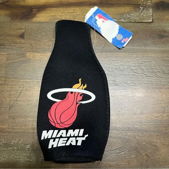 ✅ NBA Miami Heat bottle drink coozie. New with tags