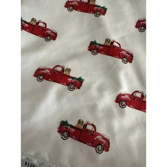 (2) Modern Southern Home Christmas Red truck and dog ‎ Pillowcases 20x39