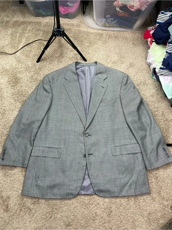 Men's Light Gray Two-Button Blazer