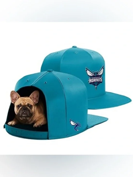 NEW NBA Charlotte Hornets Jade/White Plush Pet Nap Cap Dog Bed Small 27
