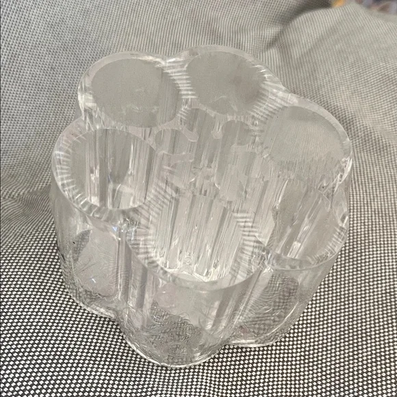New Multi-Use Brush Organizer