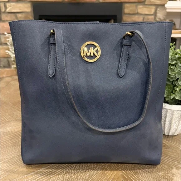 Michael Kors Jet Set Navy Saffiano Leather Tote‎ Bag Gold Logo