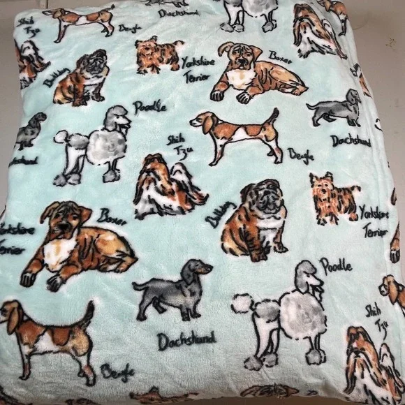 City Chic Dog Breed Throw Blanket 60x70 – Poodle Beagle Dachshund Boxer NWT
