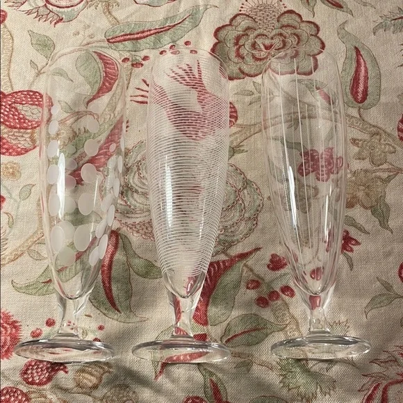 Mikasa Cheers 3 Tall Pilsner Frosted Etched Designs Glass Champagne Flutes Clear