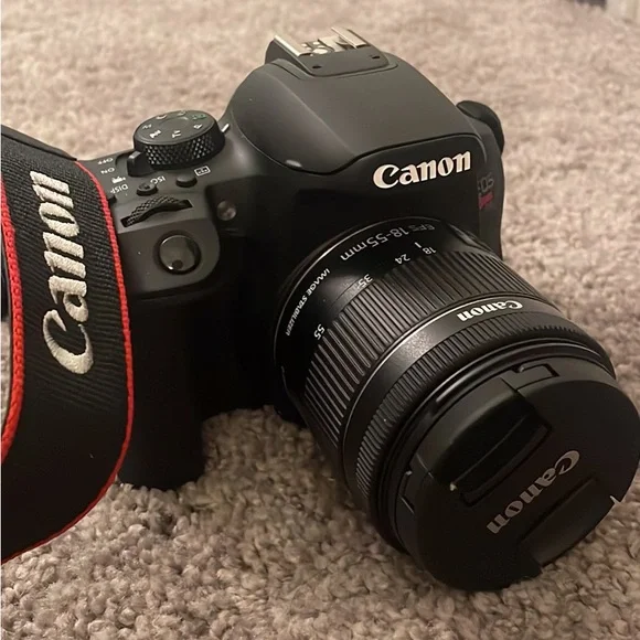 EOS CANON REBEL T8i