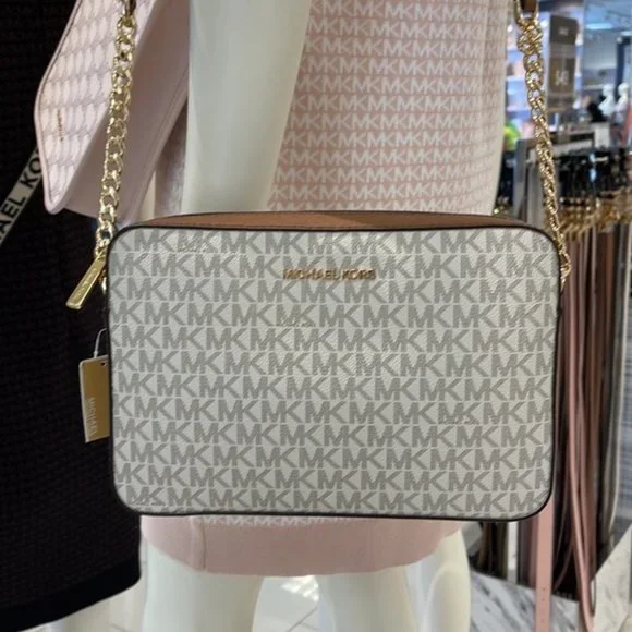 Michael Kors Jet Set Item Large East West Zip Crossbody Vanilla